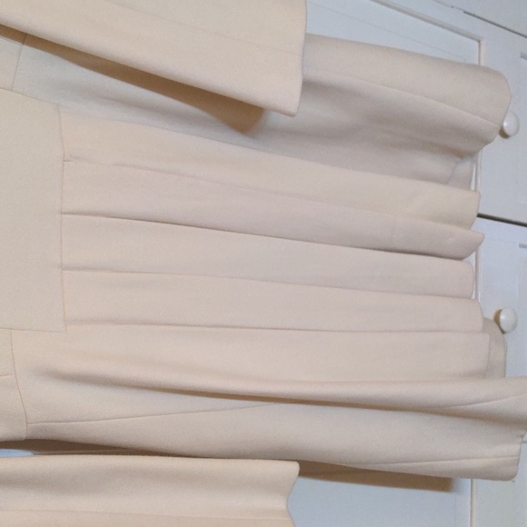 Nine West size 8 lined Wool knee length dress jacket - Picture 15 of 16